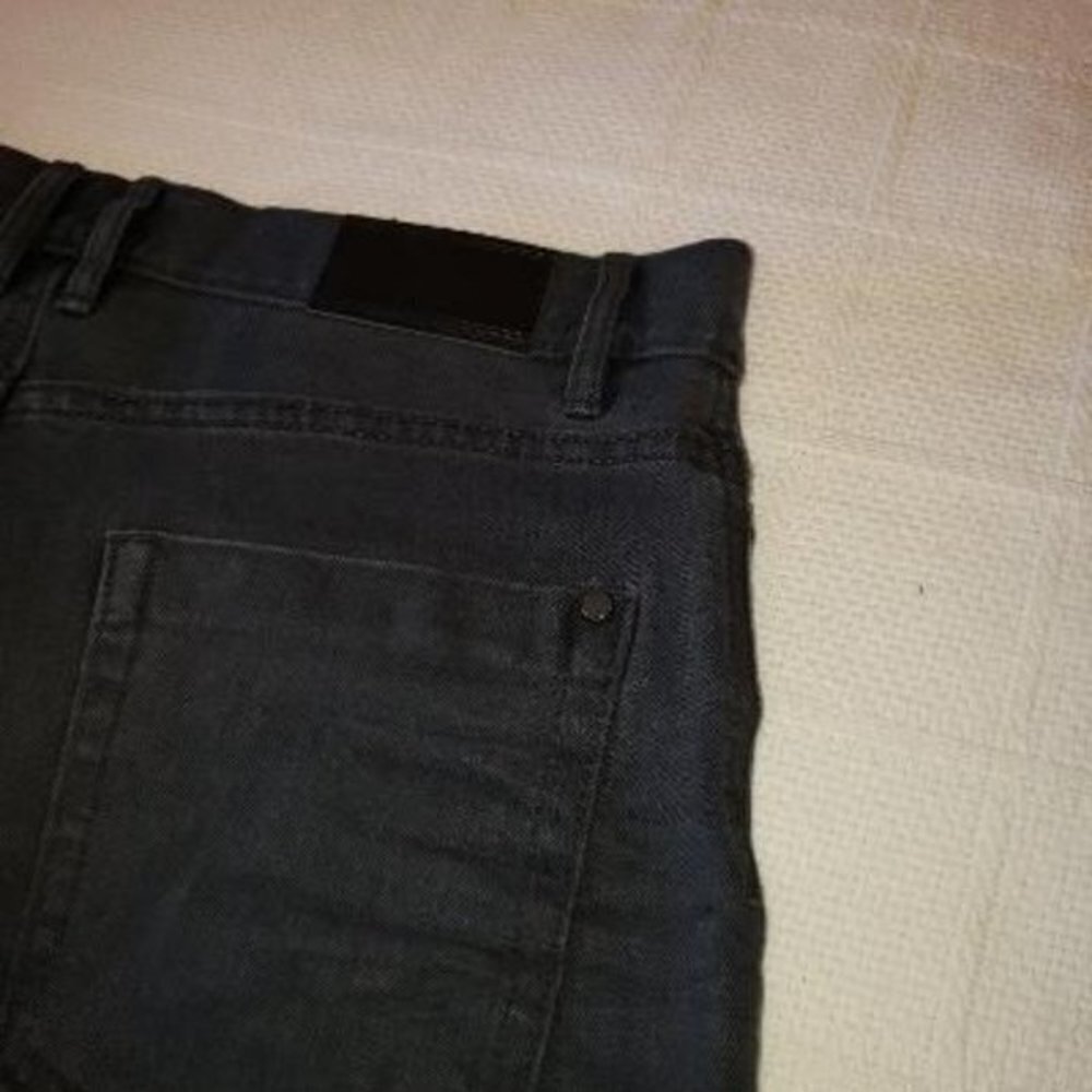 H&M Jeans - Picture 2 of 4